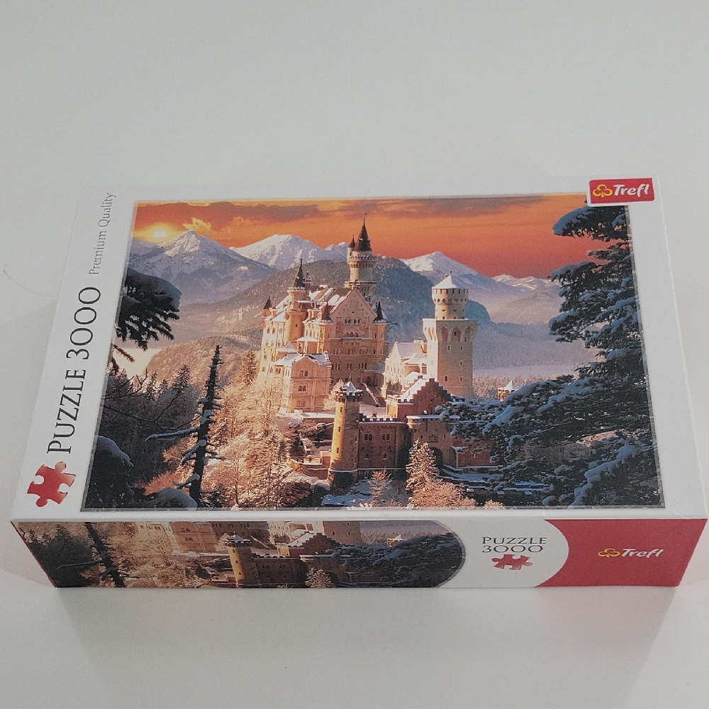 Trefl 3000 Piece Puzzle Wintry Neuschwanstein Castle,‎ Germany